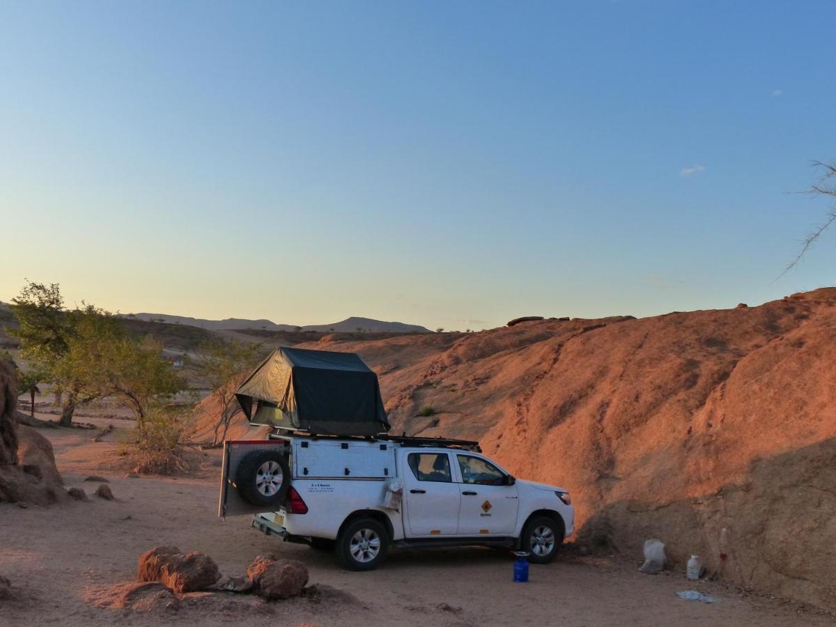 Ozohere Campsite And Himba Village Uis Екстериор снимка