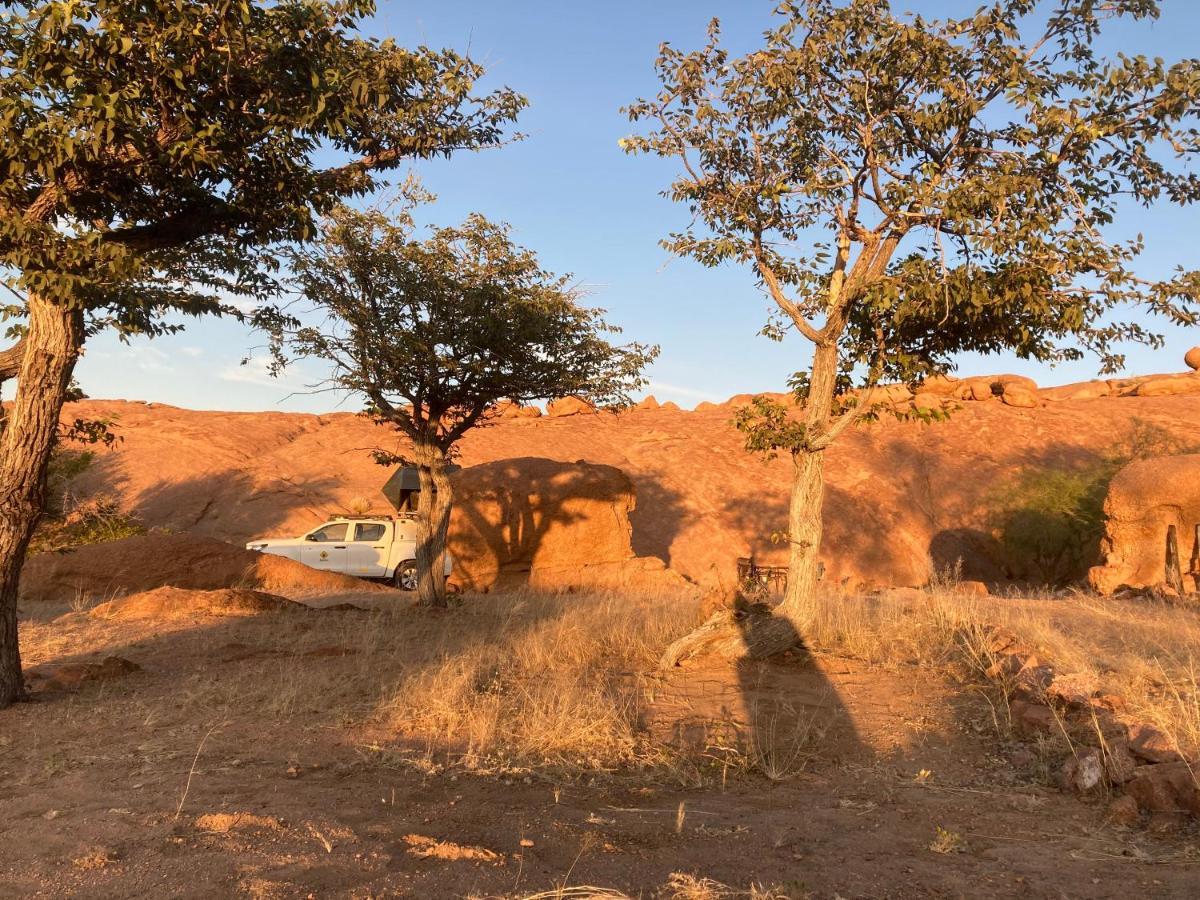 Ozohere Campsite And Himba Village Uis Екстериор снимка