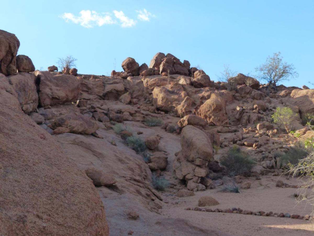 Ozohere Campsite And Himba Village Uis Екстериор снимка