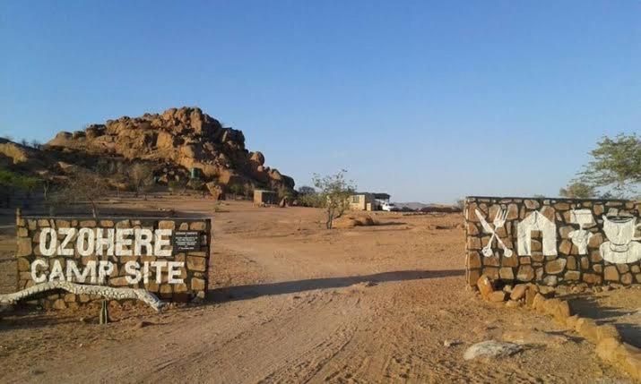 Ozohere Campsite And Himba Village Uis Екстериор снимка