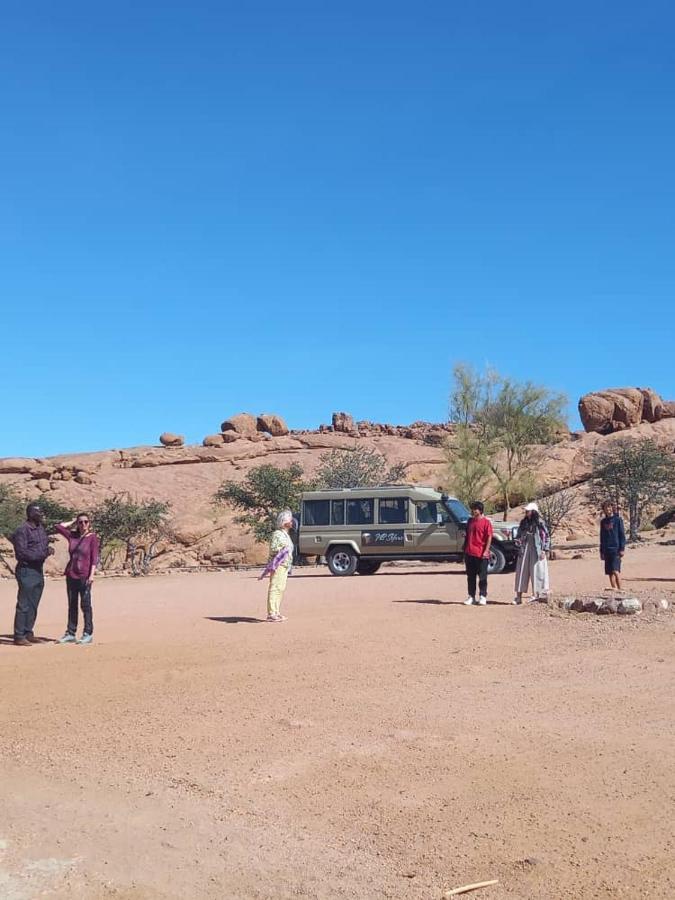 Ozohere Campsite And Himba Village Uis Екстериор снимка